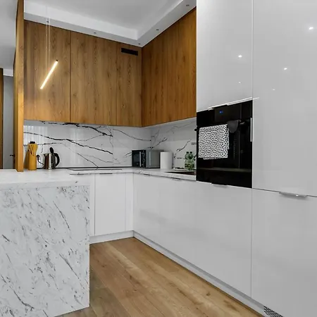 Lotnisko Chopina Modern Apartment Warsaw Exterior photo