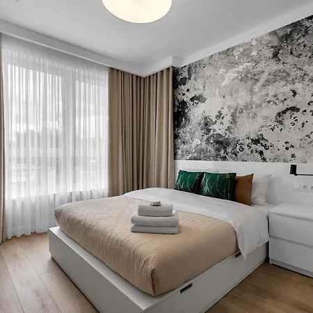 Lotnisko Chopina Modern Apartment Warsaw Exterior photo