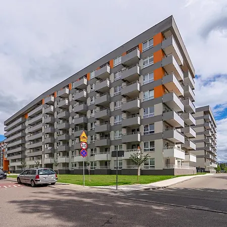 Lotnisko Chopina Modern Apartment Warsaw Exterior photo